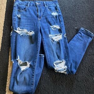 American Eagle distressed jegging